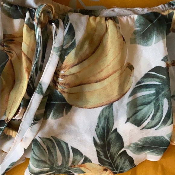 Small off the shoulder crop top - Picture 6 of 6